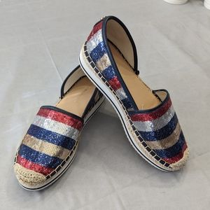 Tommy Hilfiger Size 8 in Great condition